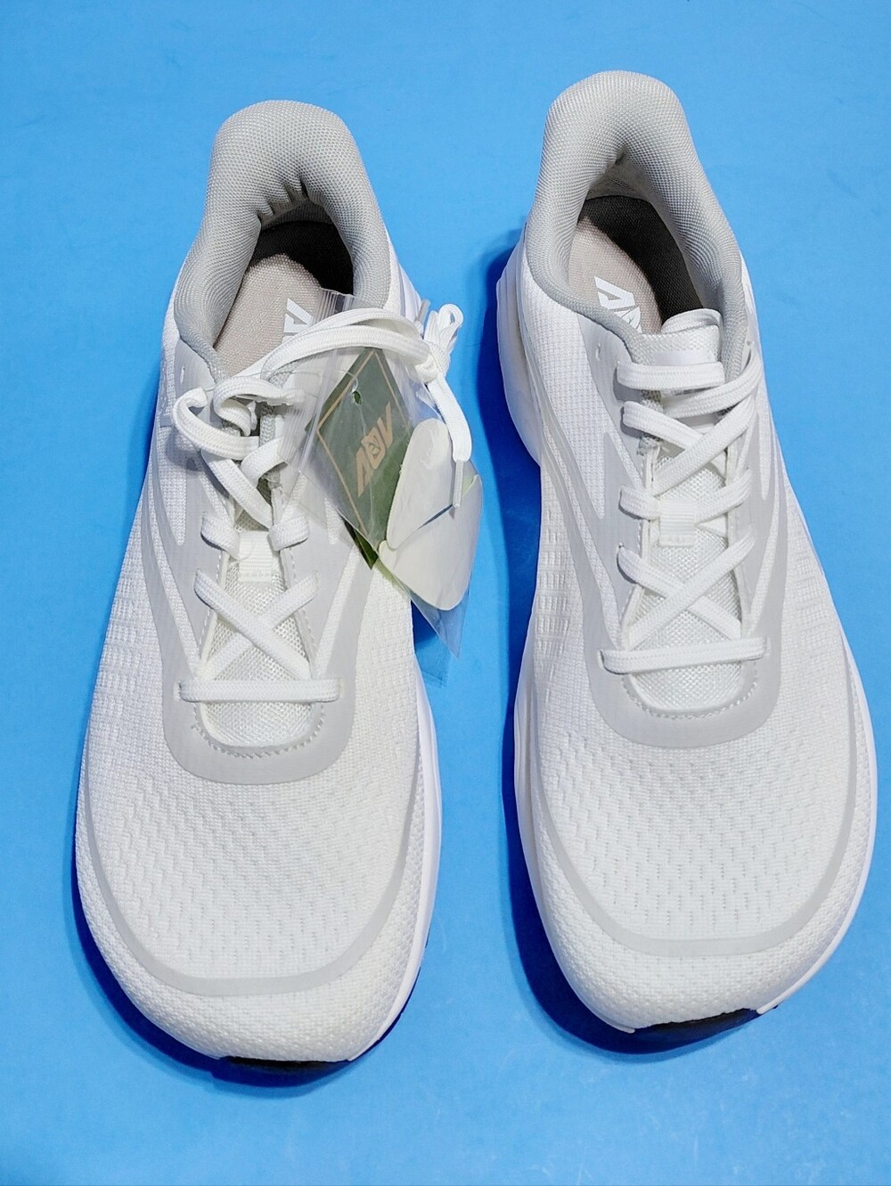 AOV Autper Men's White Non Slip Athletic Lightweight Sneaker Size 10.5